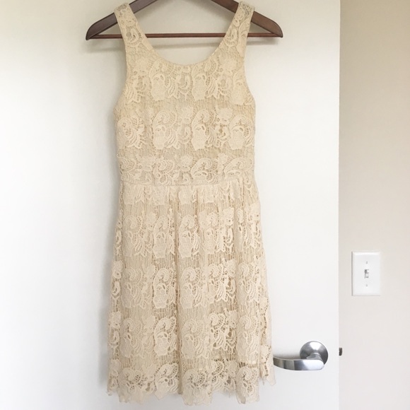 Urban Outfitters off-white/cream lace dress size 0 - Picture 1 of 4